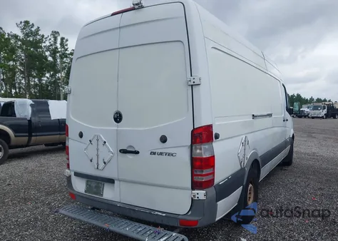 2012 Mercedes-Benz Sprinter 2500 High Roof z USA, uszkodzony, nr VIN WD3PE8CB5C5710802
